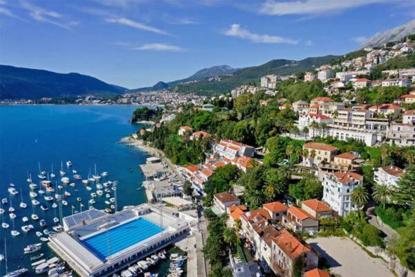Apartment Tarita Herceg Novi Exteriör bild